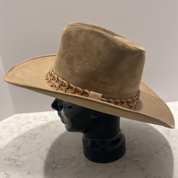 Resistol Self-Conforming Tan Feather Western Cowboy Hat size 7 1/8